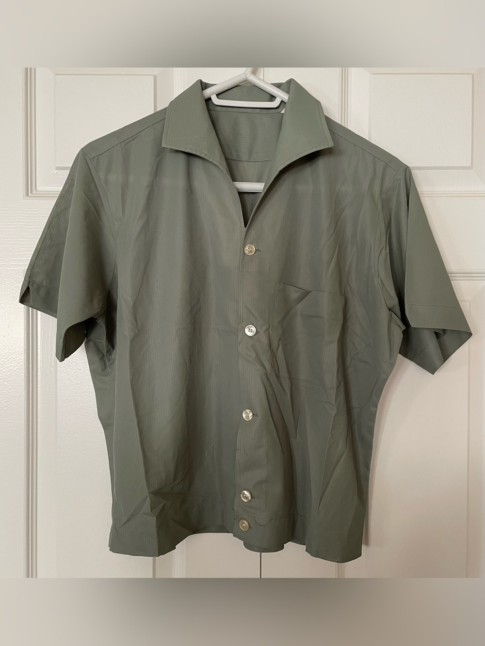 Vintage Men’s Short-Sleeve Button-Down Shirt